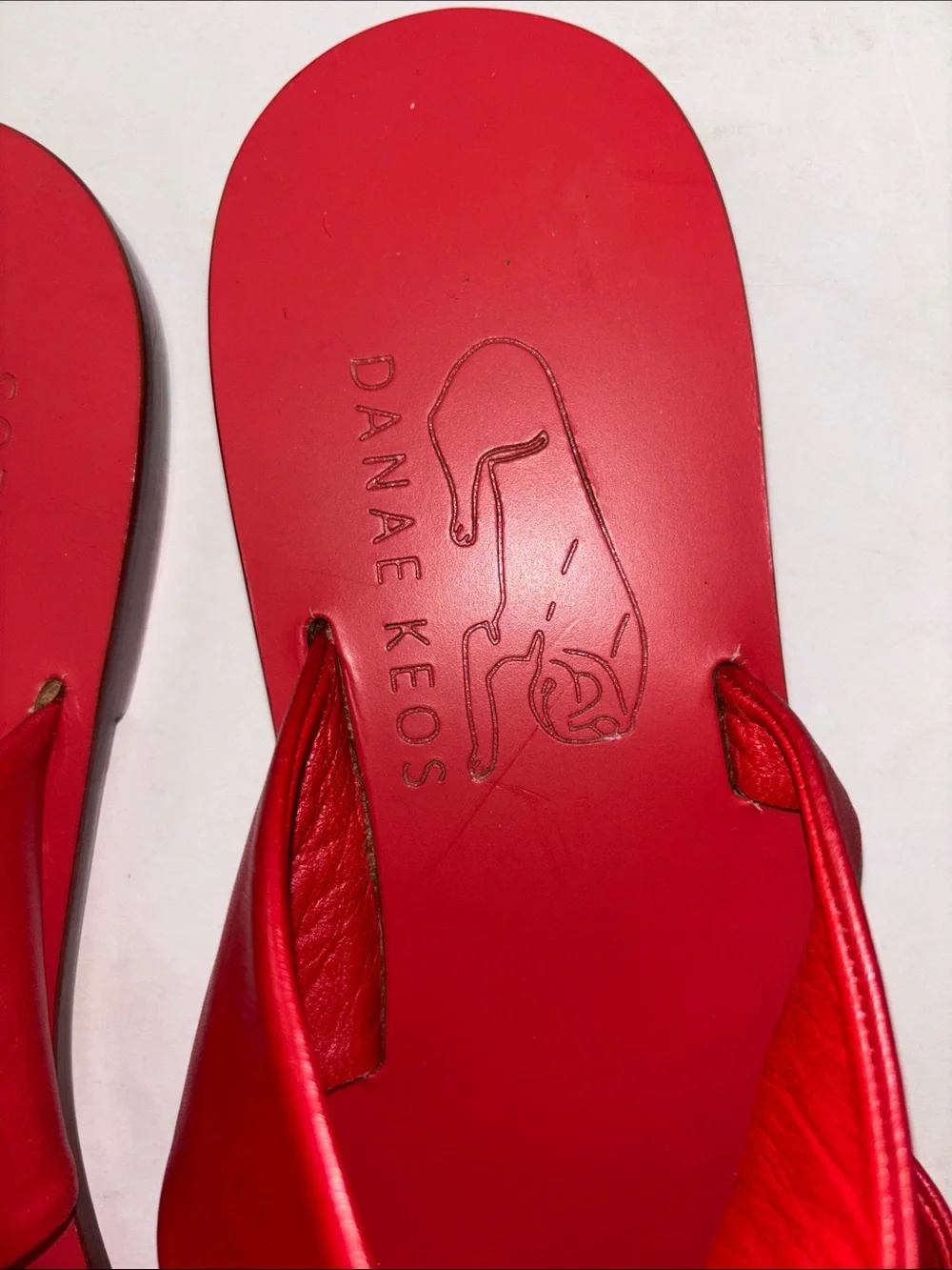 DANAE KEOS RED LEATHER SLIDES SIZE 39 UK….SIZE 9 US TWO LEATHER STRAPS  GORGEOUS